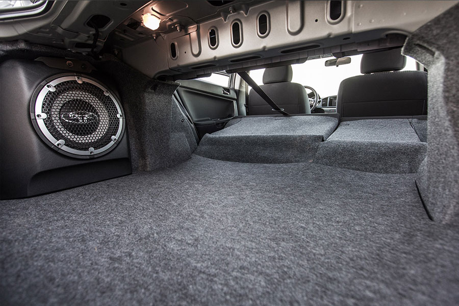 Mitsubishi Lancer ES 2015 Folding Rear Seats