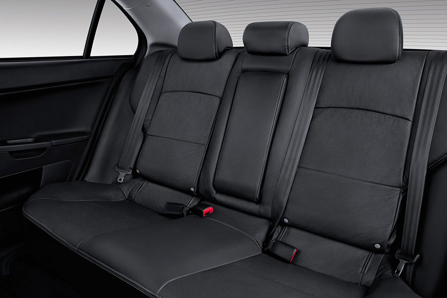 Mitsubishi Lancer SE 2015 Seat