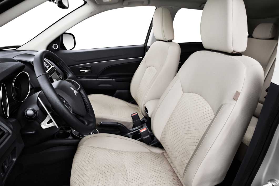 Mitsubishi Outlander Sport SE CVT Interior front seats