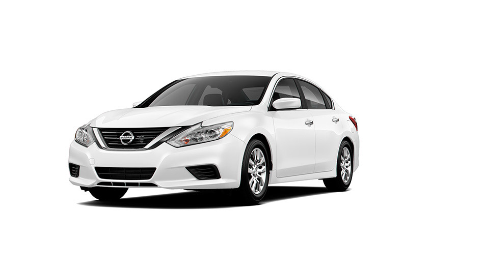 Nissan Altima 2.5 2016 front cross view