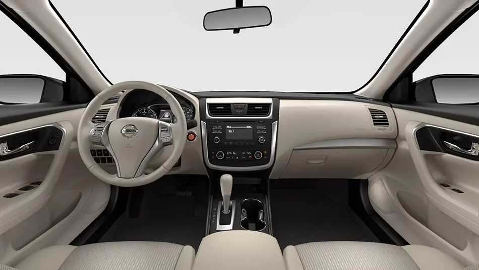 Nissan Altima 2.5 SL 2016 interior front view