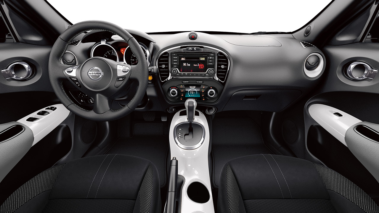Nissan Juke Black Pearl Edition interior front Dashboard view