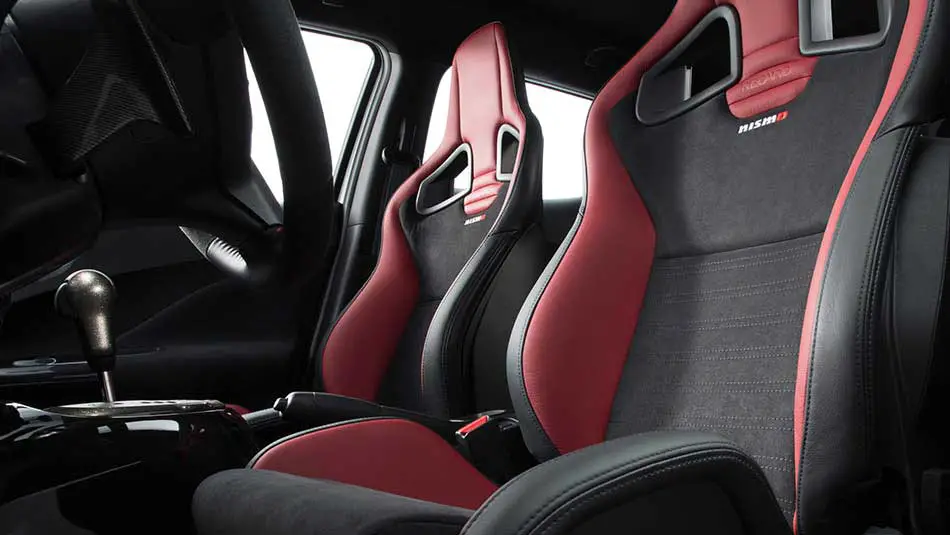 Nissan Juke NISMO FWD Interior seats