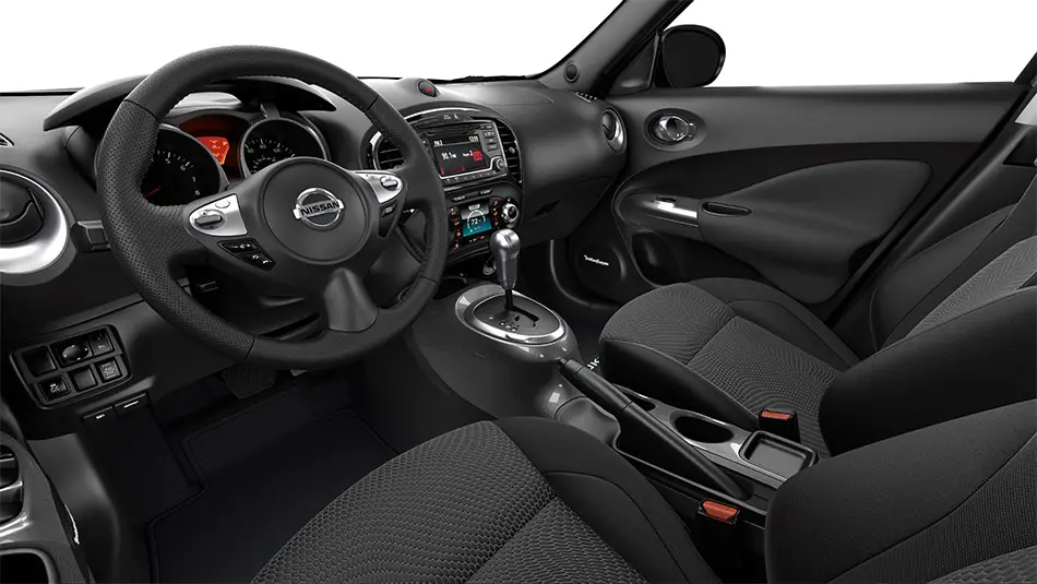 Nissan Juke S 2016 interior front cross view