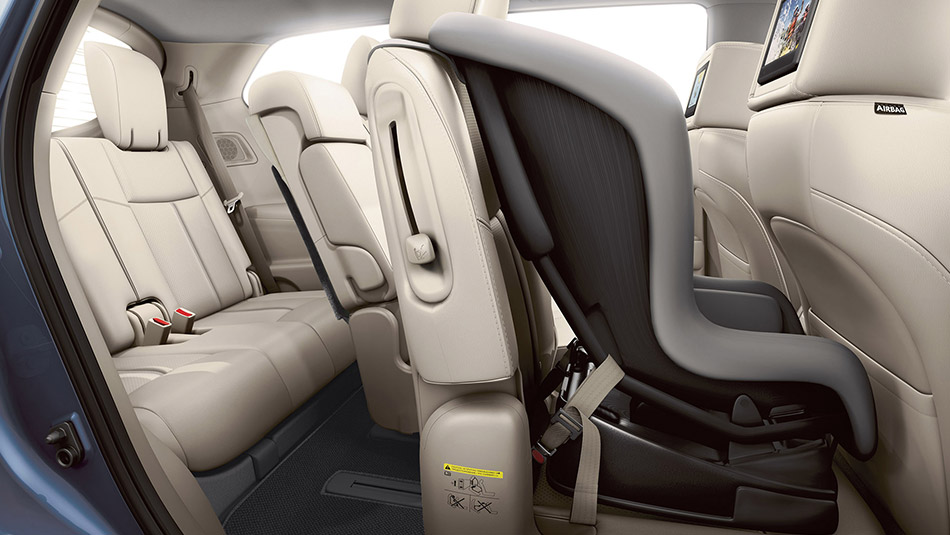 Nissan Pathfinder Platinum interior rear seat view