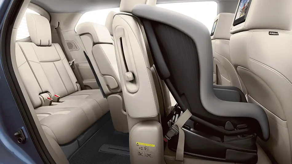 Nissan Pathfinder S 2016 interior seat view