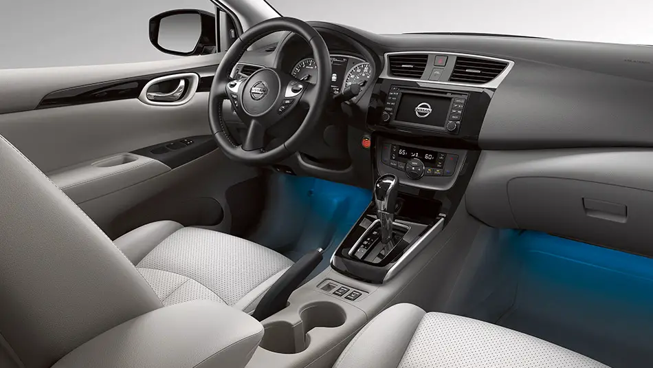 Nissan Sentra SR 2016 interior front cross view