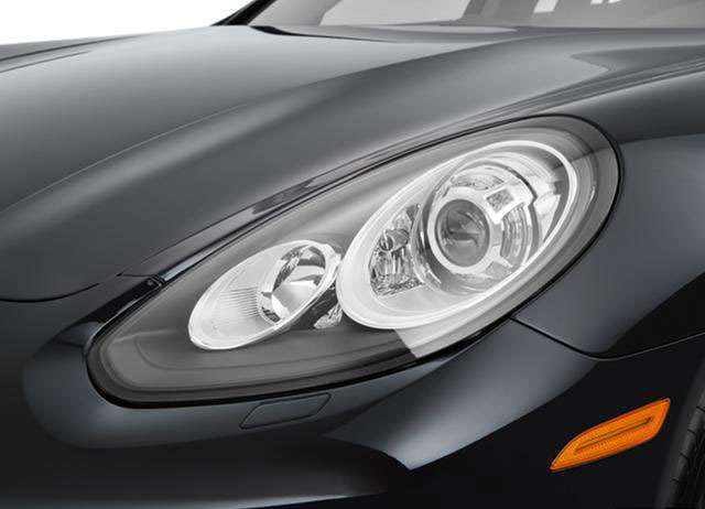 Porsche Panamera 4 Front Headlight