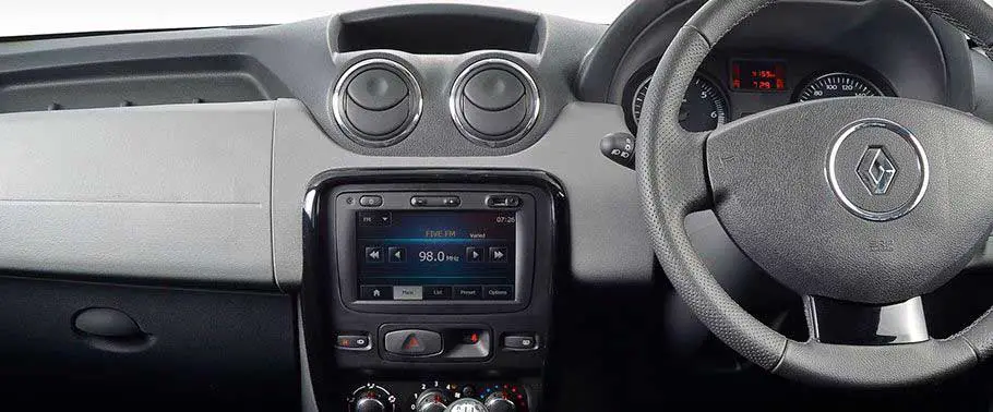 Renault Duster 110 PS RxL Diesel Interior