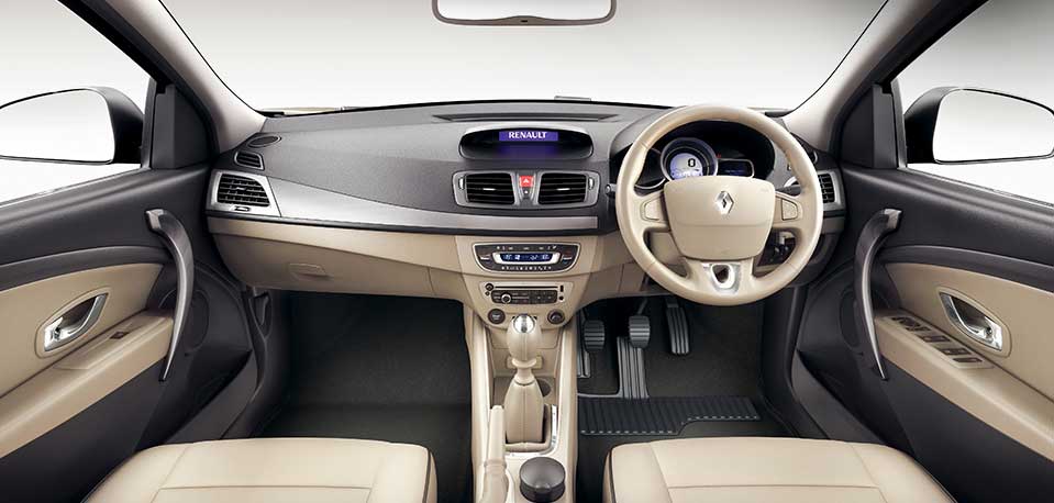 Renault Fluence Diesel E4 Interior front view
