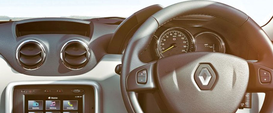 Renault Duster Facelift interior steering view