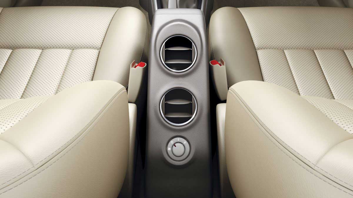 Renault Scala RxE Diesel Interior