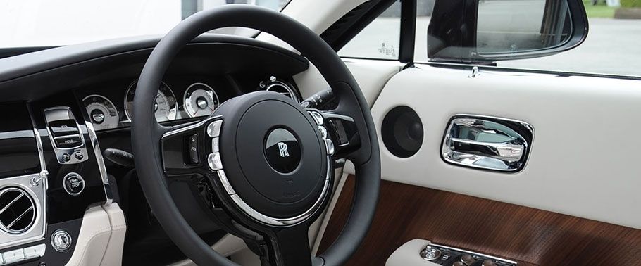 Rolls Royce Wraith Coupe interior view