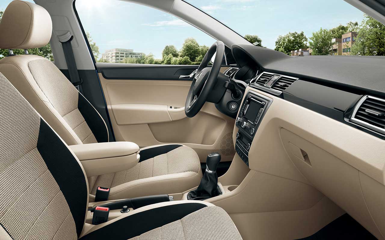 Skoda Rapid 1.5 TDI Ambition Plus AT Interior Front Seats