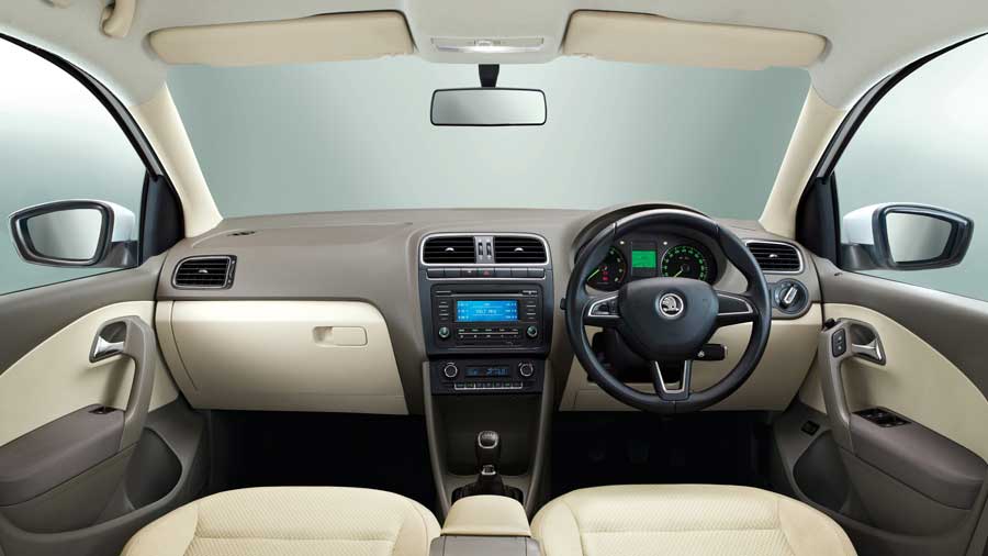 Skoda Rapid 1.5 TDI Elegence Interior Steering and Front seats