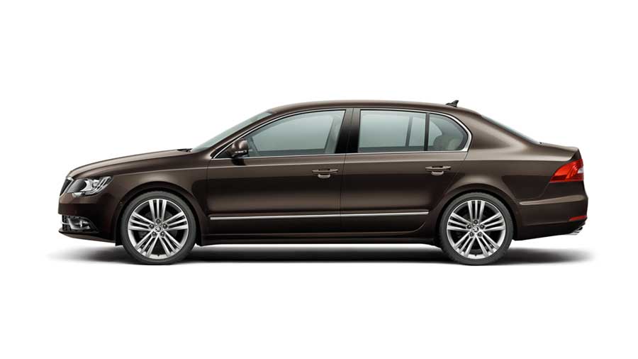 Skoda Superb Ambition 2.0 TDI CR AT Exterior side view