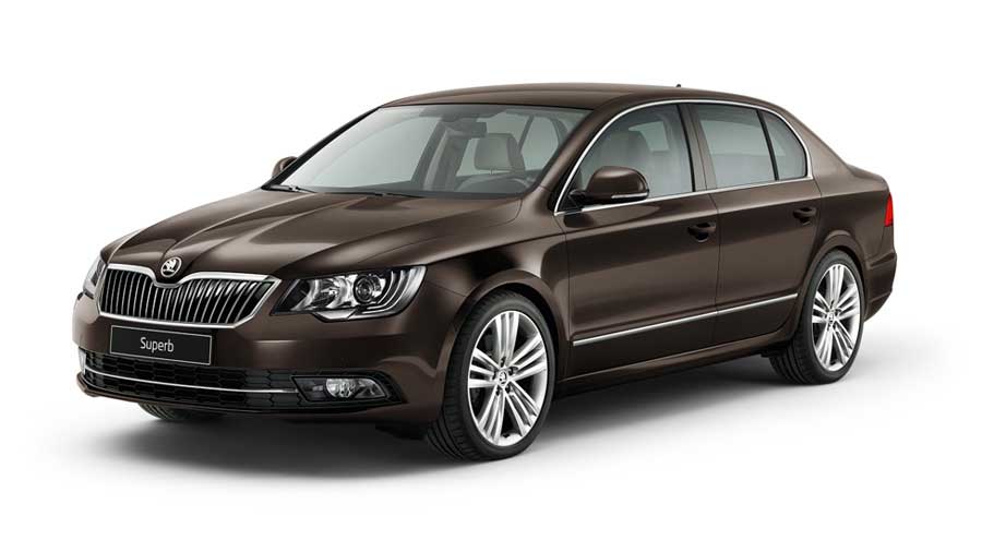Skoda Superb Ambition 2.0 TDI CR AT Exterior front cross view
