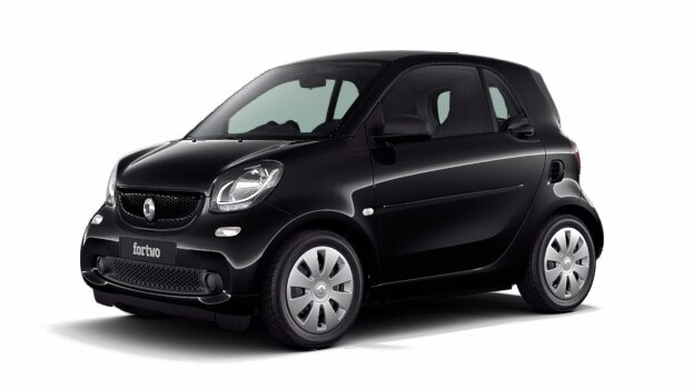Smart Fortwo Pure Coupe front cross view