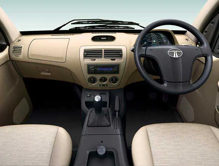 Tata Venture EX 7 STR Interior steering