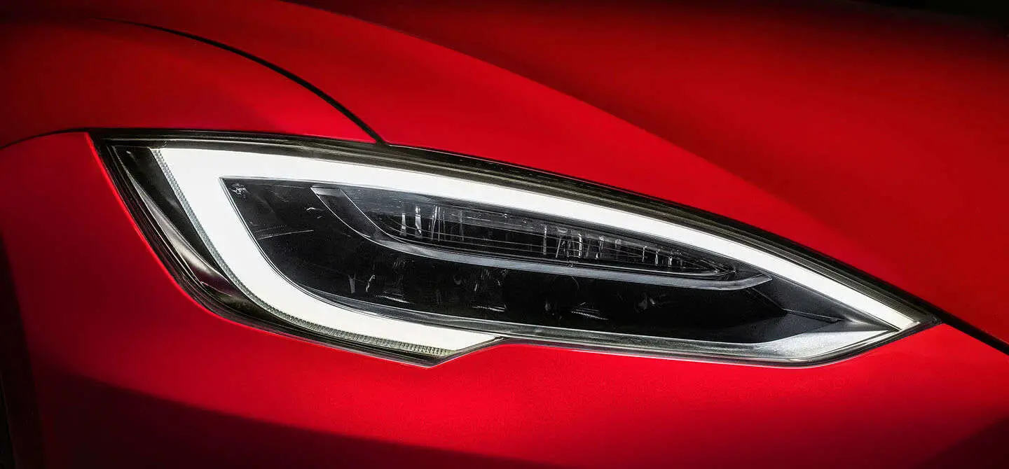 Tesla Modal S headlight view