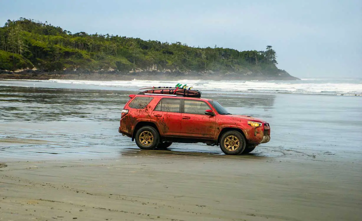 Toyota 4Runner V6 Limited Exterior side view