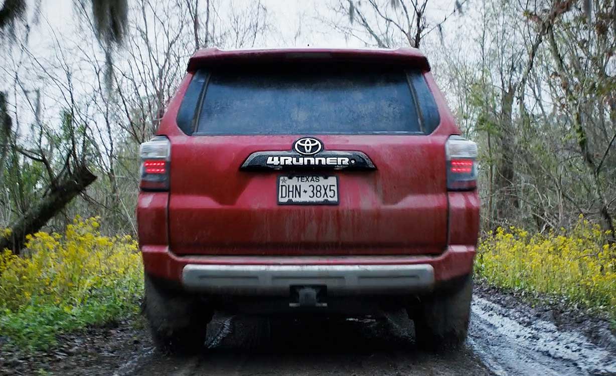 Toyota 4Runner V6 Trail Premium Exterior rear view