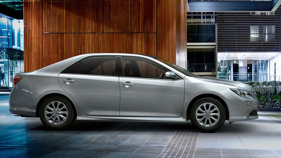 Toyota Aurion AT-X Exterior side view