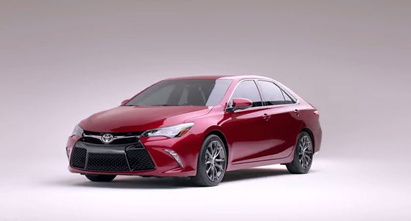 Toyota Camry 2.5 G Side View