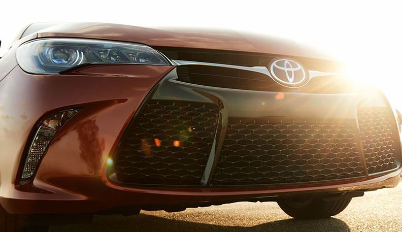 Toyota Camry Hybrid 2015 Front Fog Lamp