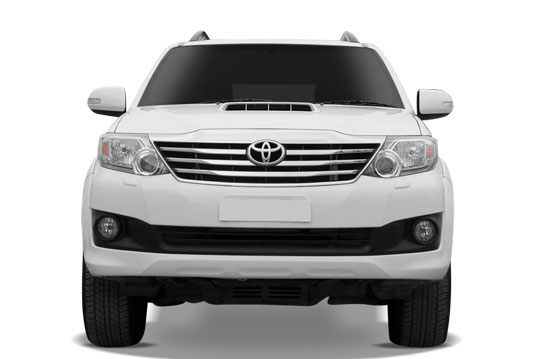 Toyota Fortuner 4x4 AT Front View