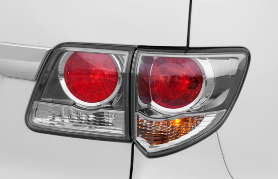Toyota Fortuner 4x4 MT Back headlight