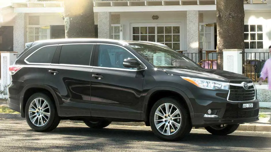 Toyota Kluger AWD GXL Exterior side view