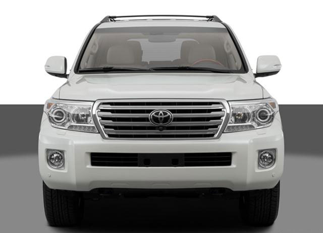 Toyota Land Cruiser LC 200 VX Front View