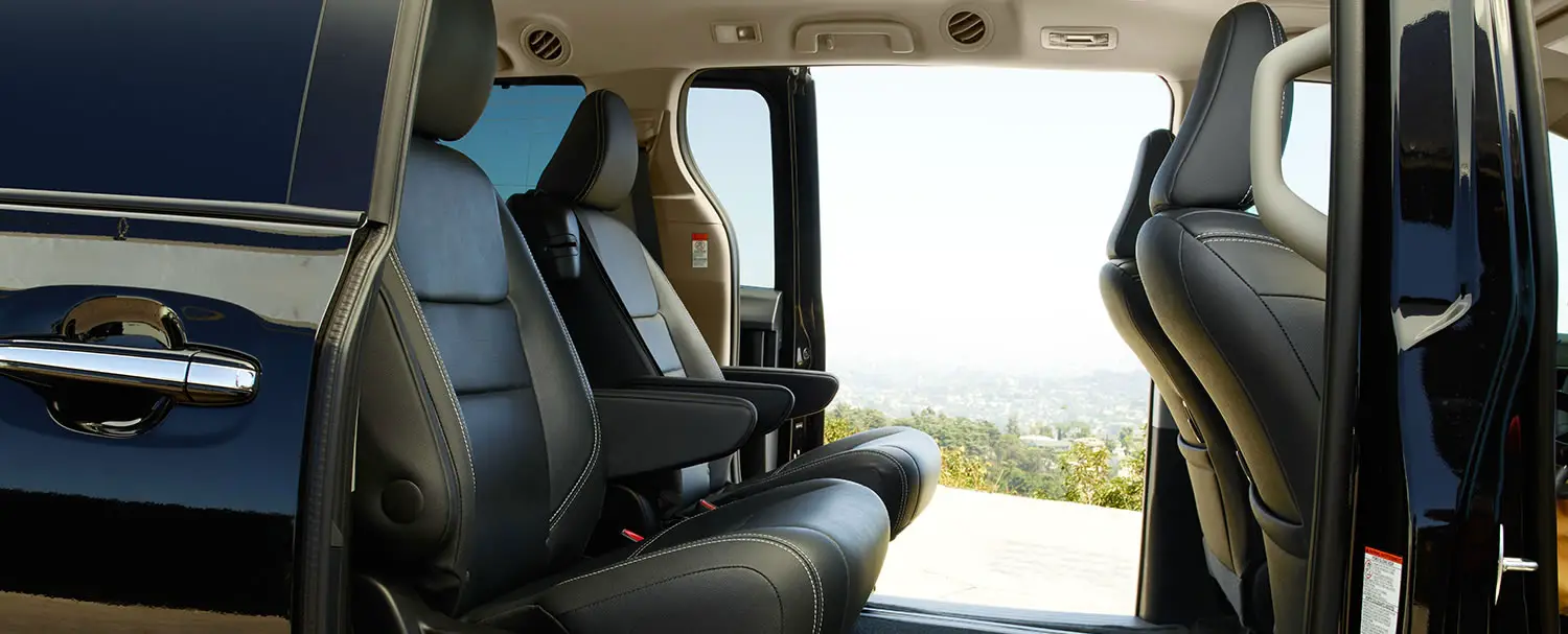 Toyota Sienna LE 2015 Seat