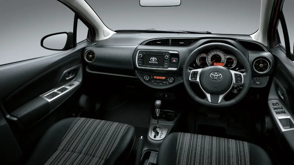 Toyata Yaris ZR 2016 interior front view