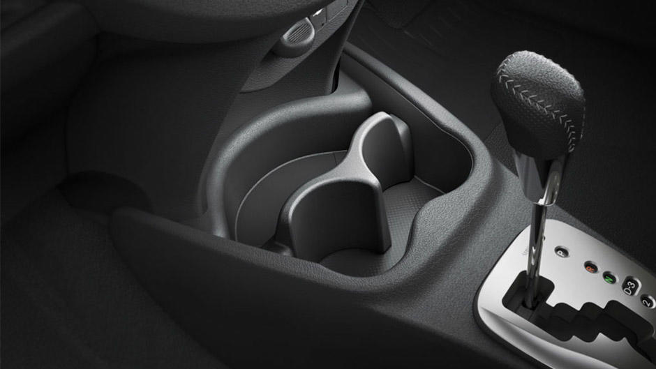 Toyata Yaris SX 2016 interior gear view