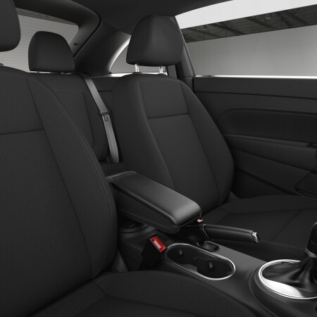 Volkswagen Beetle S interior front seat view