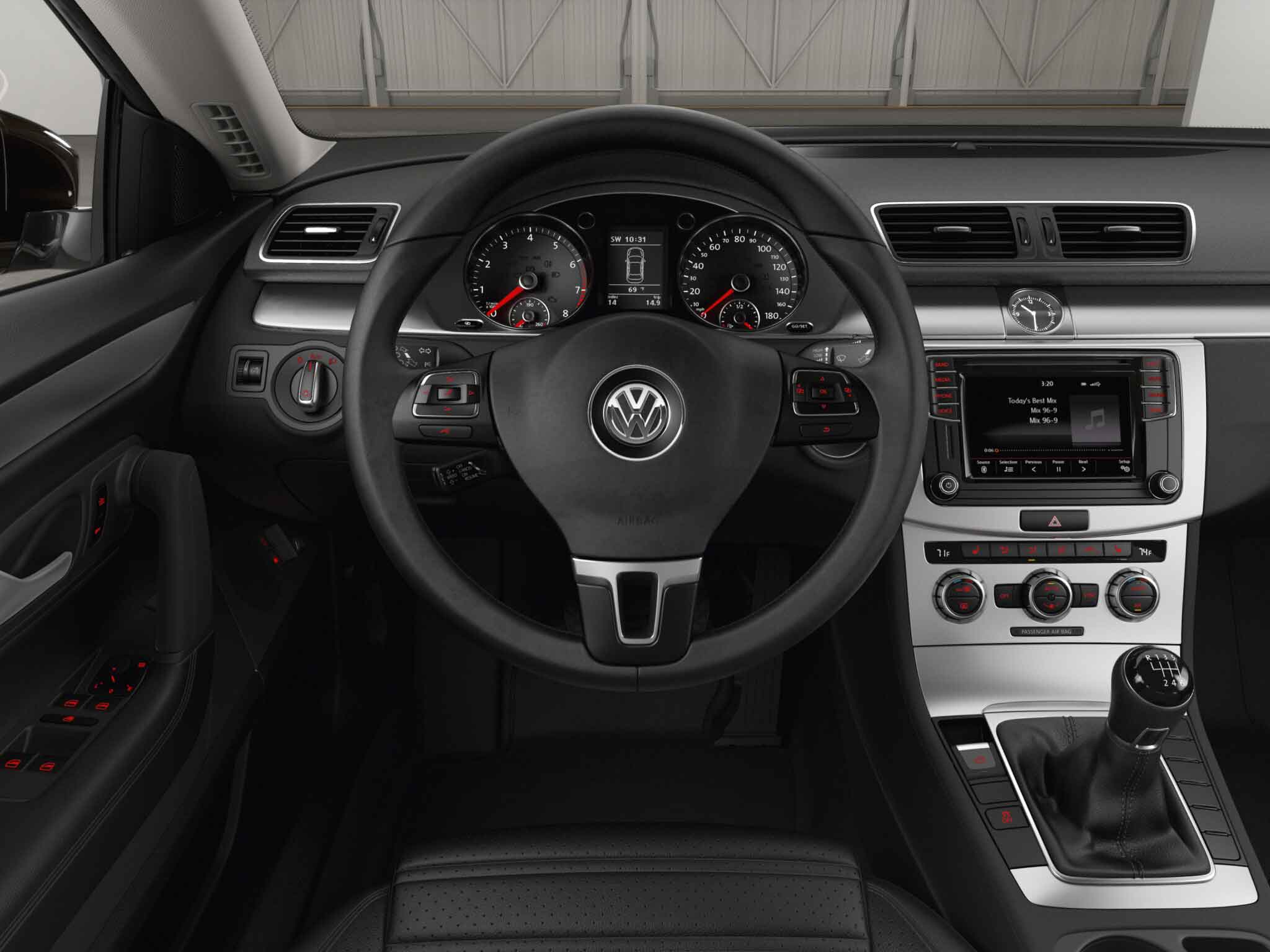 Volkswagen CC R Line Executive W/Carbon interior front seat view