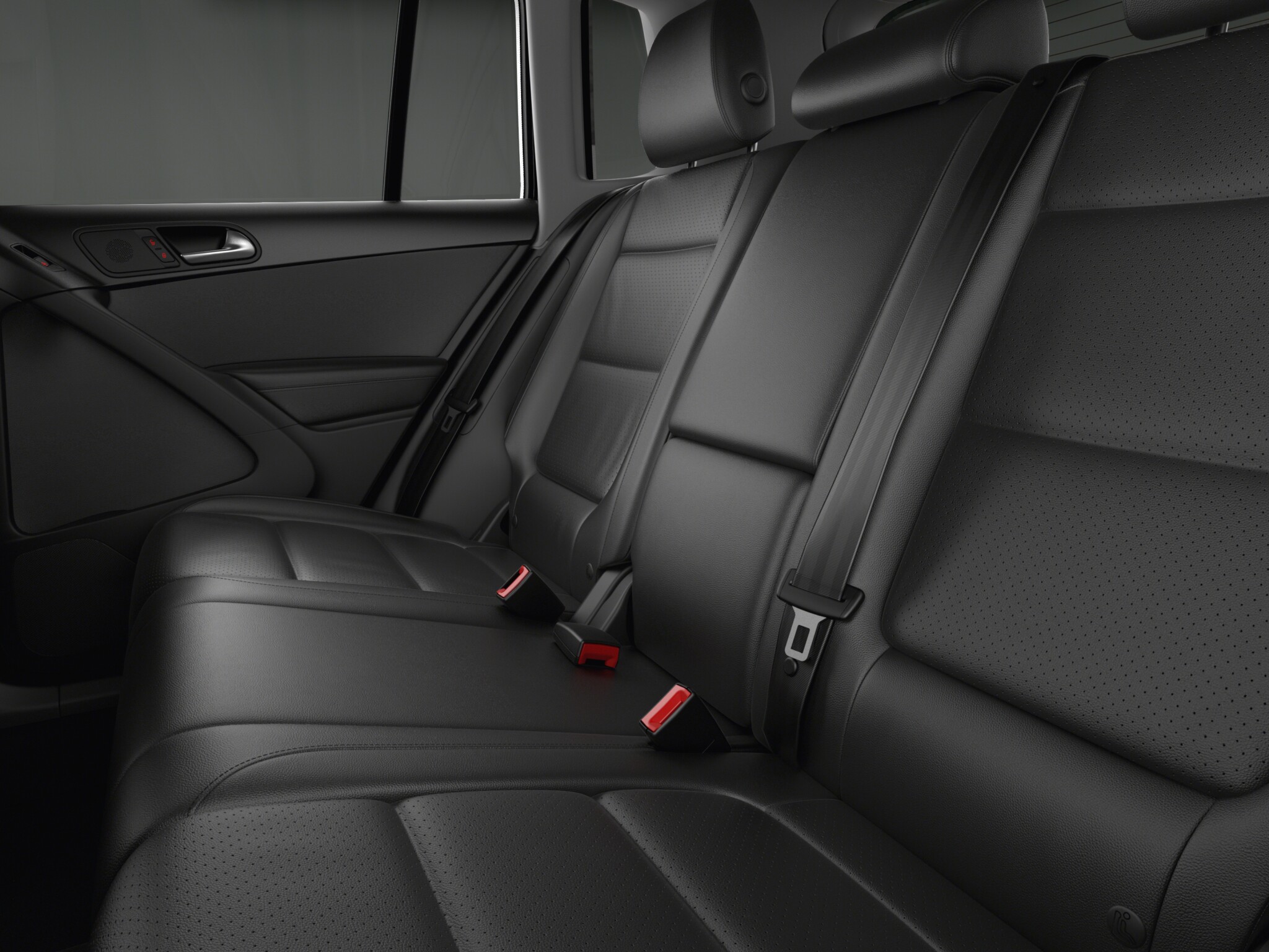 Volkswagen Tiguan Comfortline Diesel interior rear seat view