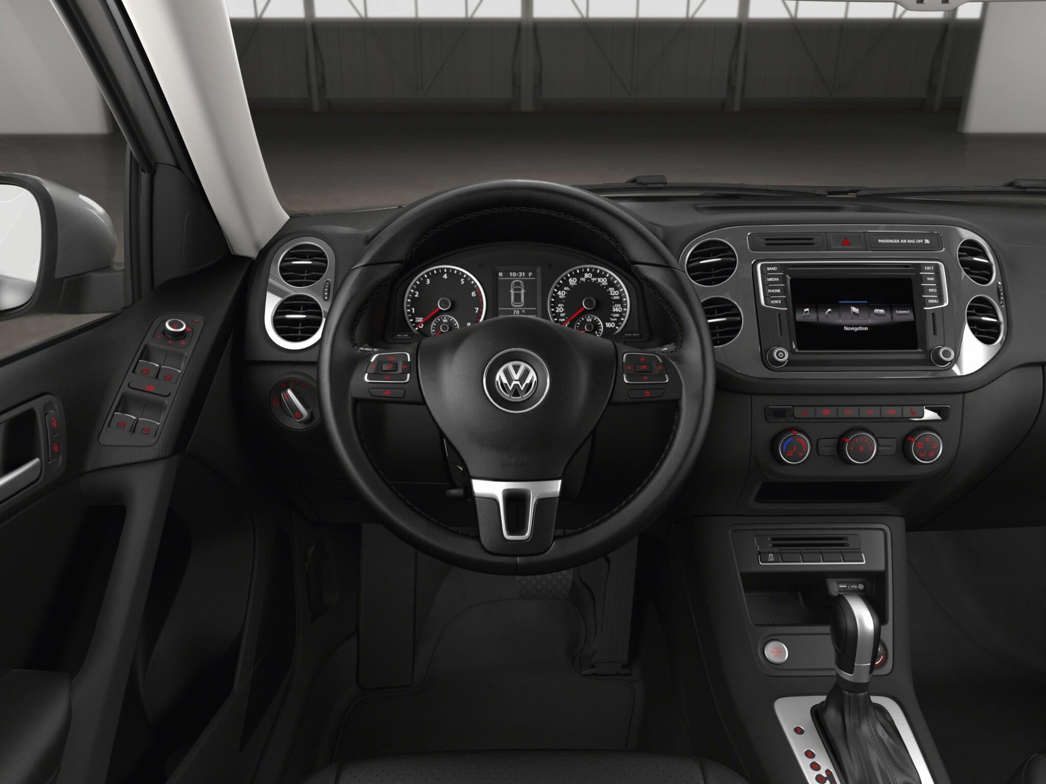 Volkswagen Tiguan R Line W/4Motion interior front view