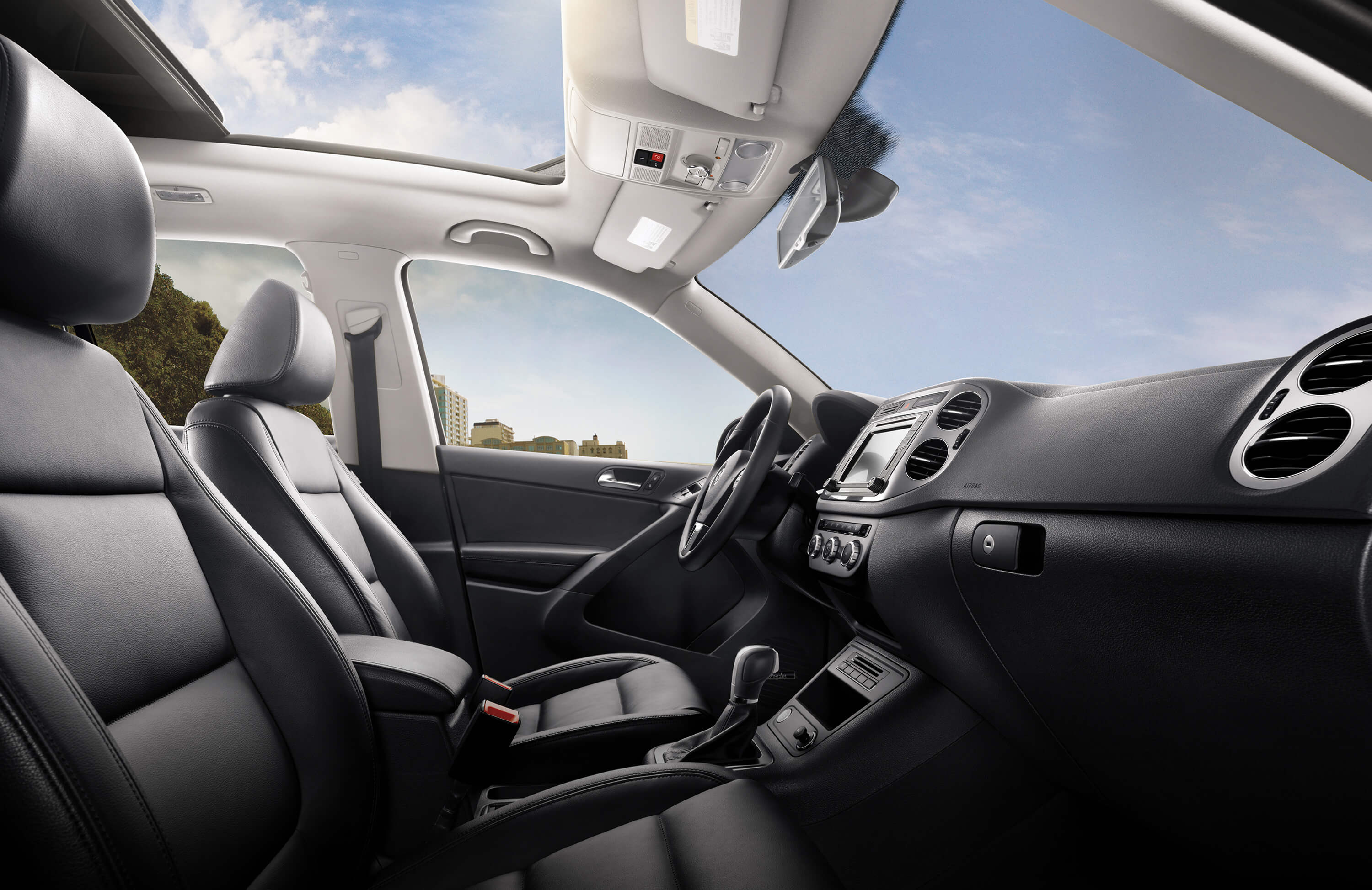 Volkswagen Tiguan S interior front seat view