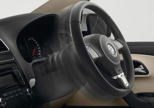 Volkswagen Vento Comfotline Petrol AT Steering View