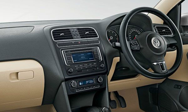 Volkswagen Vento Highline Petrol 1.6L AT Steering View