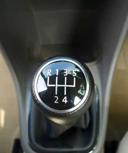 Volkswagen Vento Trendline MT (Petrol) Gear Box View