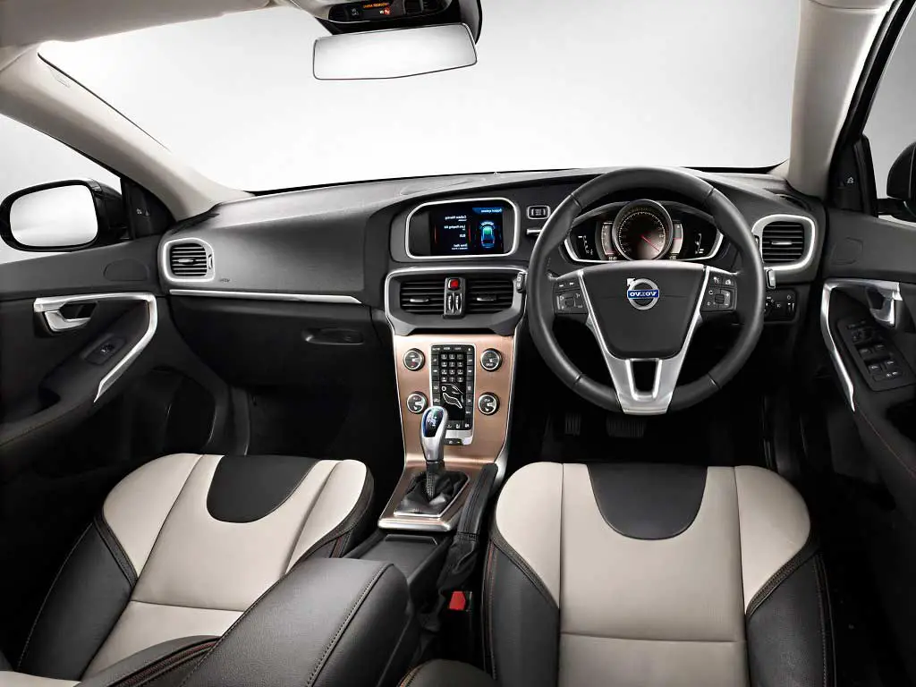 Volvo V40 D3 Kinetic Interior Image Gallery Pictures Photos