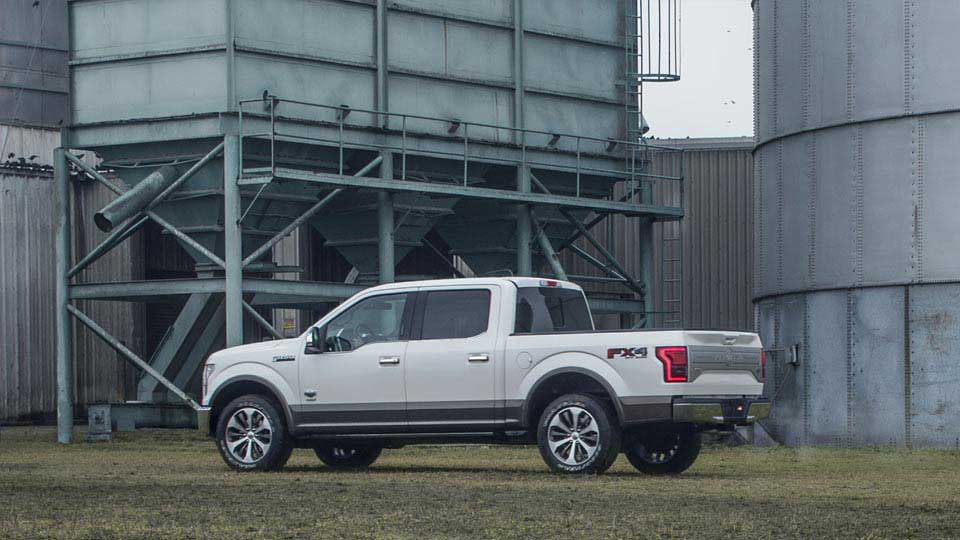 Ford F-150 XL Platinum 2015 Exterior side view