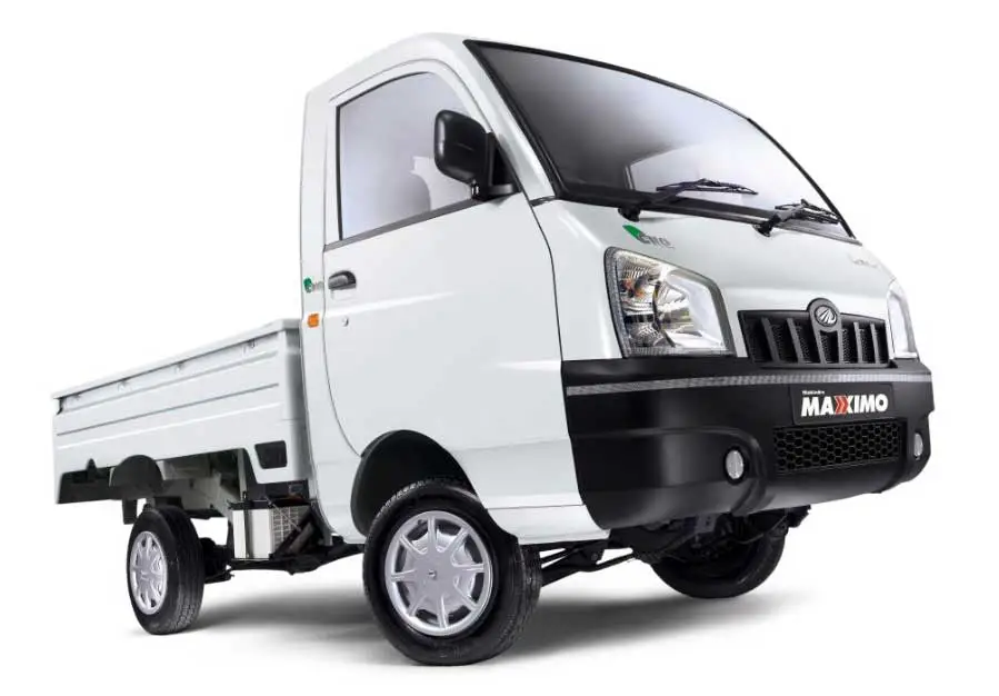 Mahindra Maxximo Plus Exterior Front side view