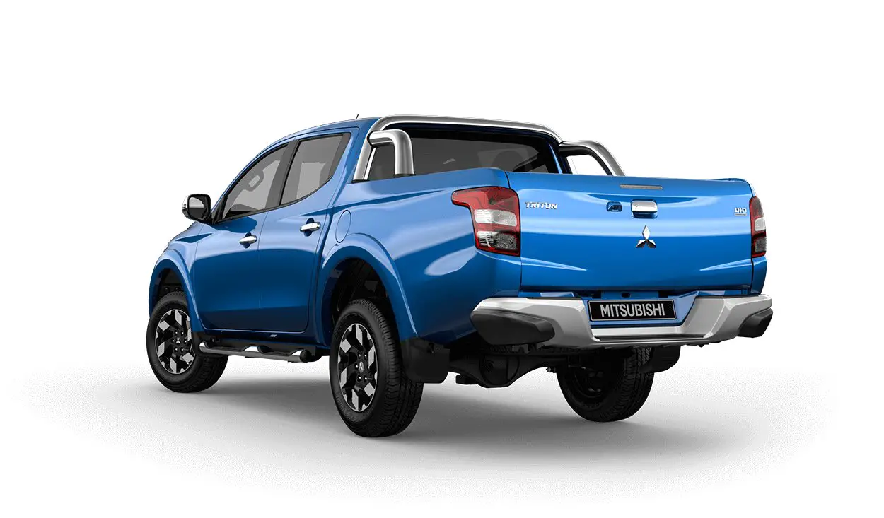 Mitsubishi Triton Exceed 4WD Double Cab rear cross view