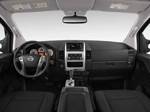 2014 Nissan Titan King Cab SV Interior Front Seats