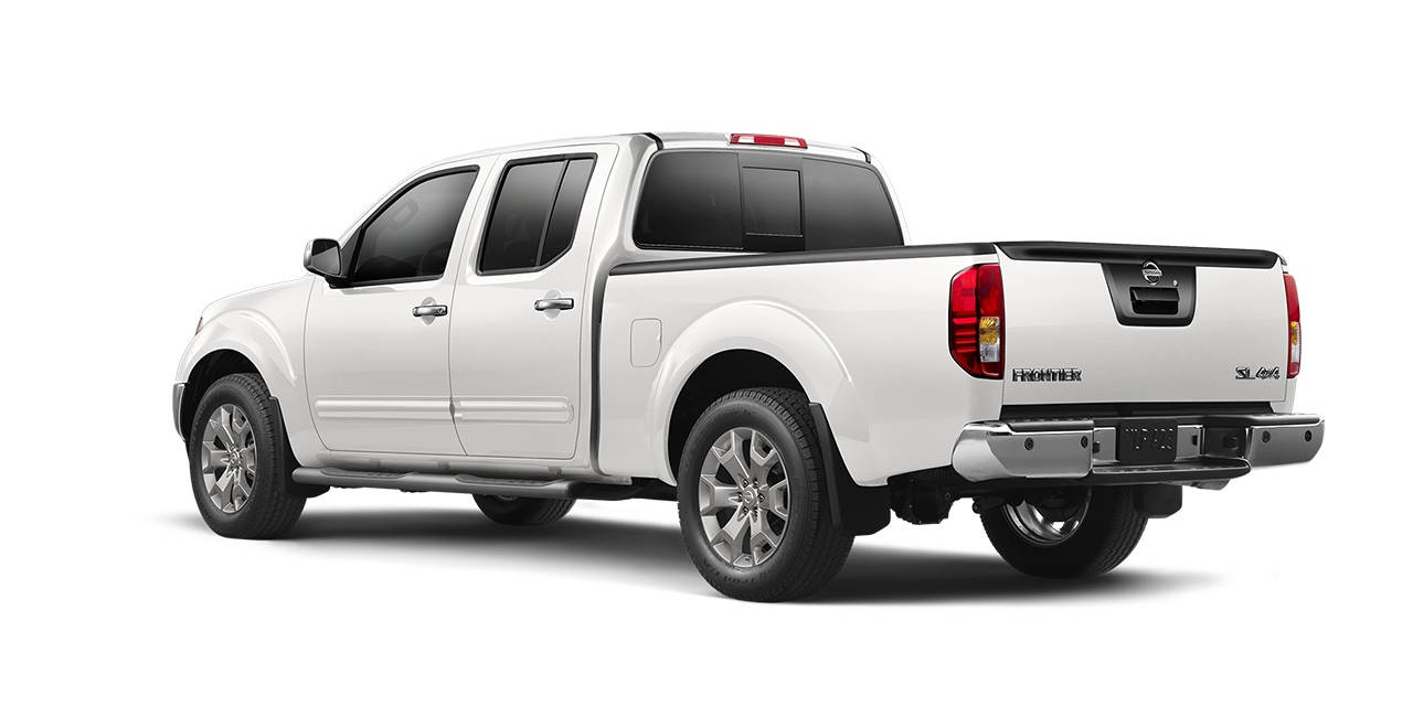 Nissan Frontier S King cab 2016 rear cross view